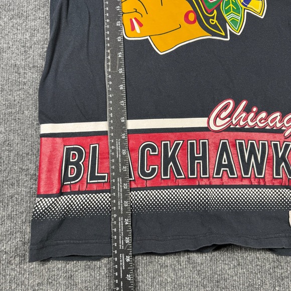 Chicago Blackhawks Mitchell Ness Mens M Black Red Vintage Hockey Graphic Tee - Picture 8 of 10